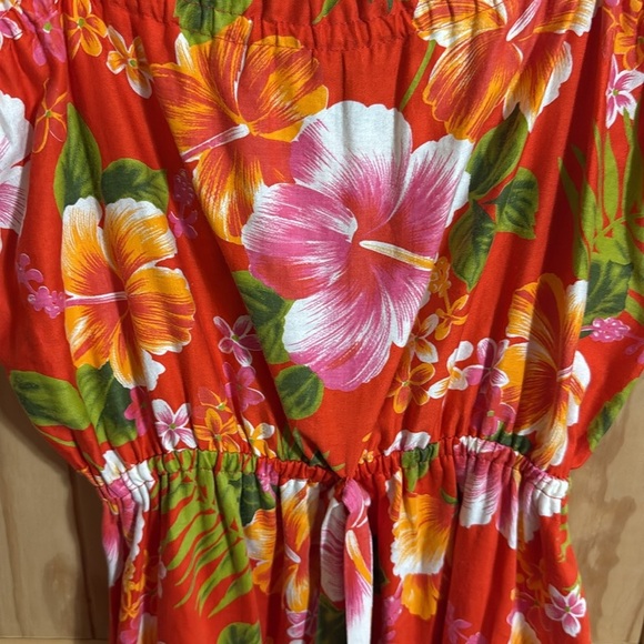 Vintage Paradise Hawaii Floral Red Sundress with Tie Waist - Picture 3 of 6